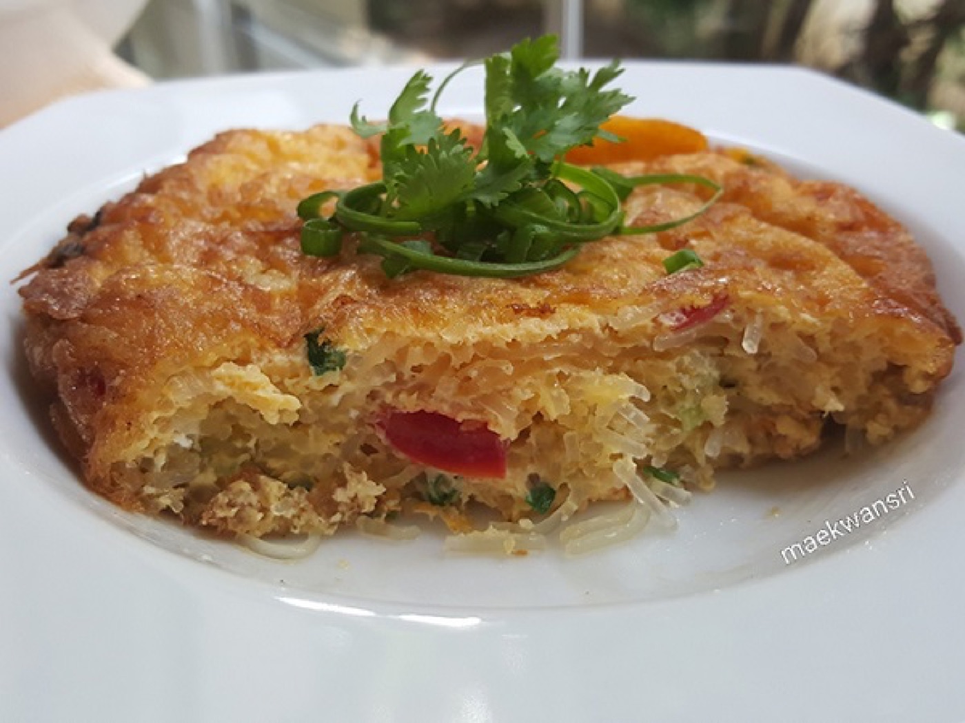 Thai Glass Noodle Omelet (Fluffy Egg with Vermicelli, Tomato and Scallions)