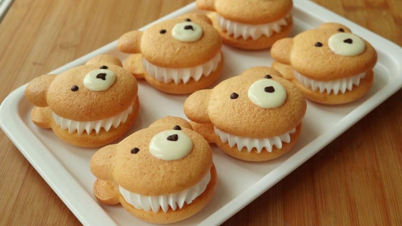 Cute Bear Chiffon Cake Sandwiches with Whipped Cream
