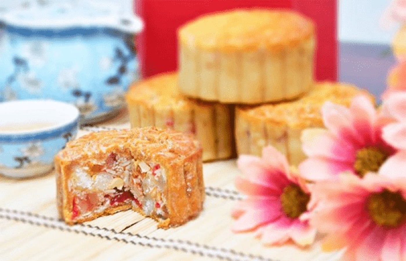 Healthy Multigrain Mooncakes with Mixed Nuts and Oats
